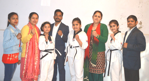 Kids learning academy of Martial Arts and Taekwondo